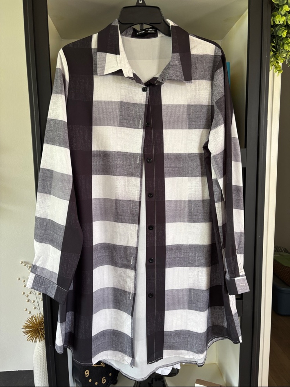 SHEIN Black and White Plaid Button-Up Tunic